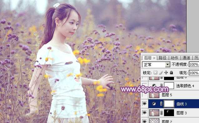 ‘Photoshop为站在野花从中的美女调制出柔美的淡紫色‘