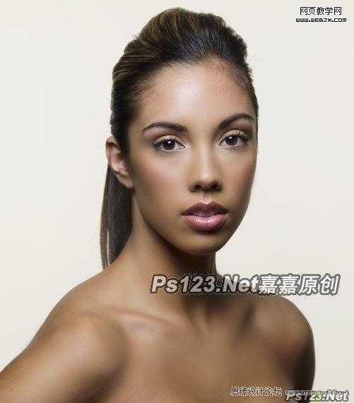 ‘Photoshop将偏暗女孩图片运用历史记录画笔工具给人物磨皮‘
