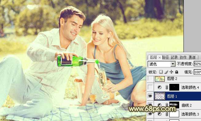 ‘Photoshop将草地情侣图片制作出复古的淡黄色‘