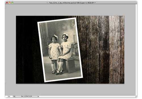 ‘用PS合成一张沾有血迹的恐怖古老照片效果‘