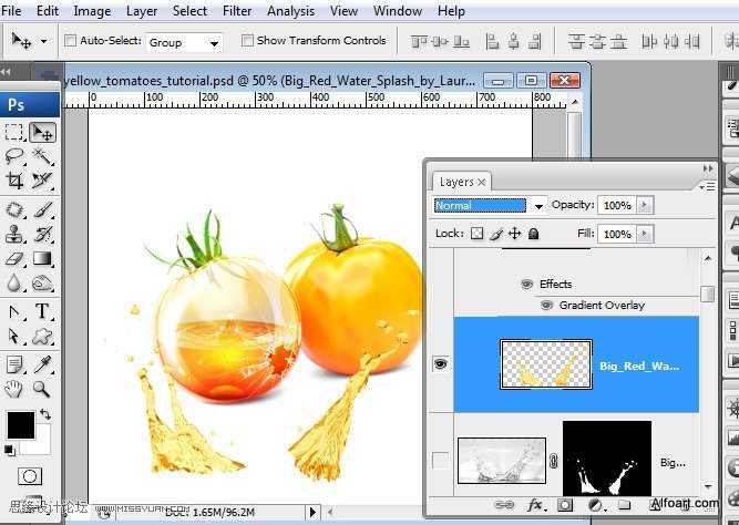 ‘PS合成装满液体的玻璃光泽西红柿‘