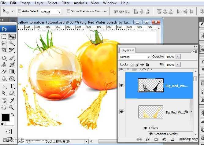 ‘PS合成装满液体的玻璃光泽西红柿‘