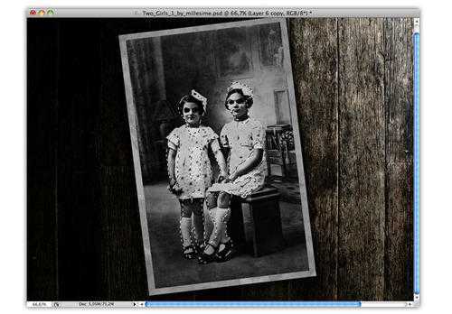 ‘photoshop合成带洒血的恐怖老照片‘