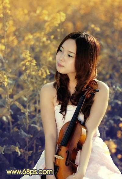 ‘Photoshop将菜田美女图片调成柔美的古典暖色调‘