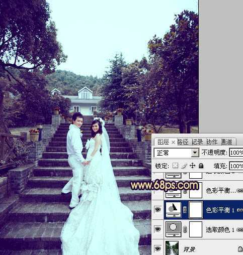 ‘Photoshop为公园婚片加上柔美的暗调蓝紫色效果‘