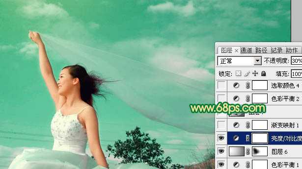 ‘Photoshop将外景人物图片调成清爽的青绿色‘