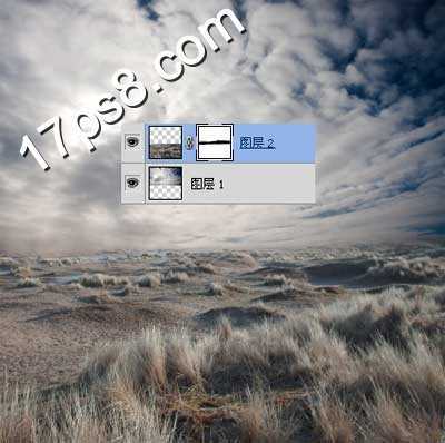 ‘photoshop合成行人在暗黑风格草地行走的场景‘