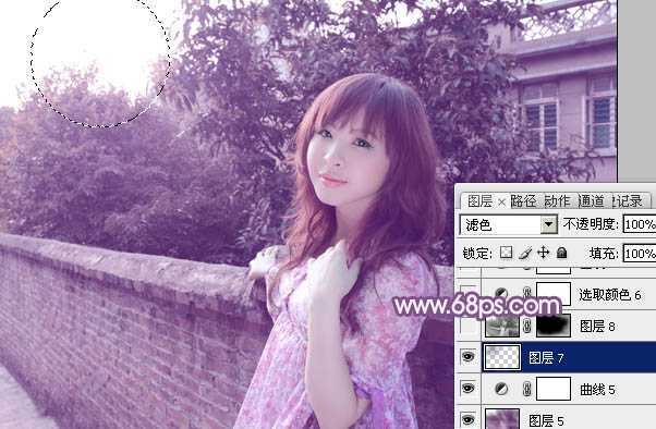 ‘photoshop将靠在围墙边的美女图片调制出甜美的暗紫色‘