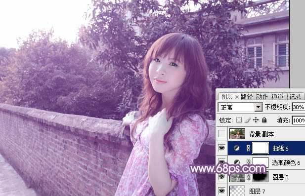 ‘photoshop将靠在围墙边的美女图片调制出甜美的暗紫色‘