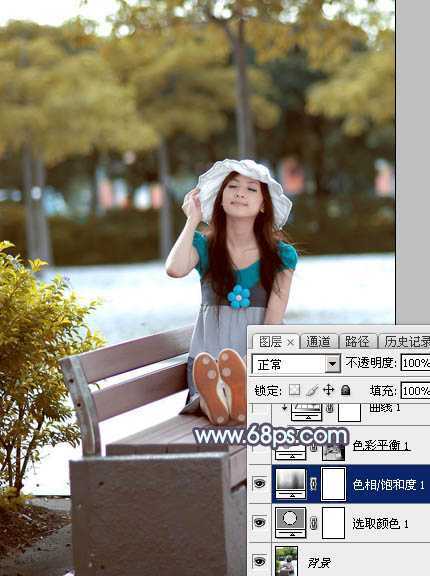 ‘Photoshop给公园长凳上的美女调制出秋季蓝黄色‘