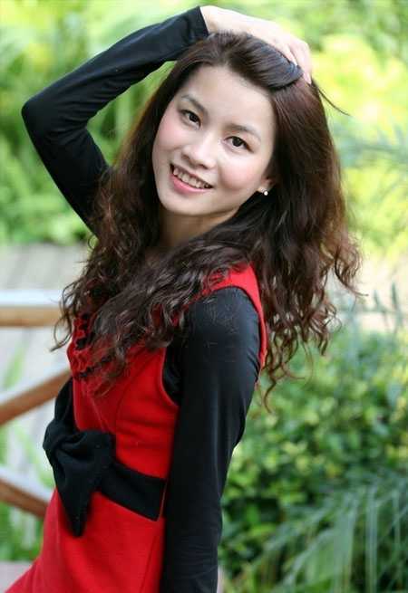 ‘Photoshop为曝光过度的美女图片增加甜美肤色‘