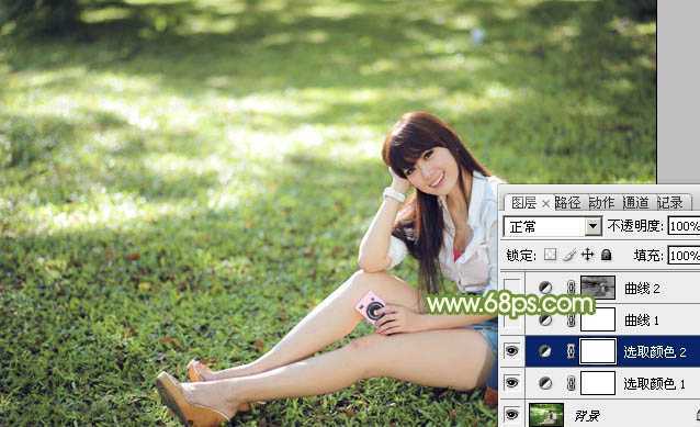 ‘Photoshop将绿草上的美女打造出甜美的韩系淡绿色‘