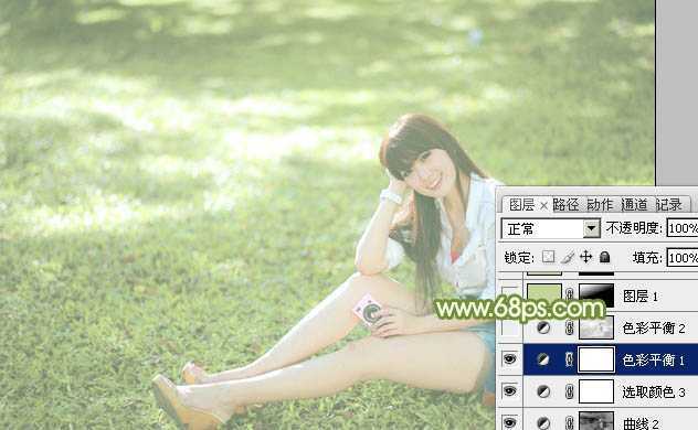 ‘Photoshop将绿草上的美女打造出甜美的韩系淡绿色‘