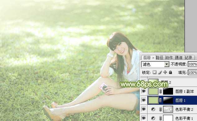 ‘Photoshop将绿草上的美女打造出甜美的韩系淡绿色‘
