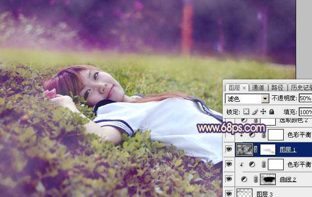 ‘Photoshop为躺在草地人物图片打造唯美梦幻的暗褐色‘