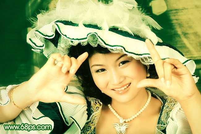 ‘Photoshop调出人物图片光亮的黄绿色‘