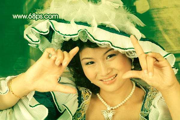 ‘Photoshop调出人物图片光亮的黄绿色‘