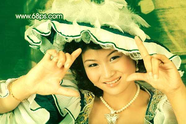 ‘Photoshop调出人物图片光亮的黄绿色‘