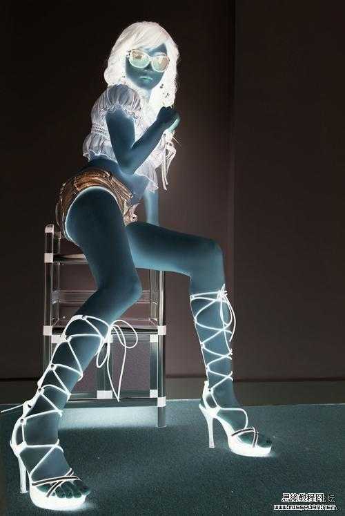 Photoshop实例教程:火焰燃烧的美女