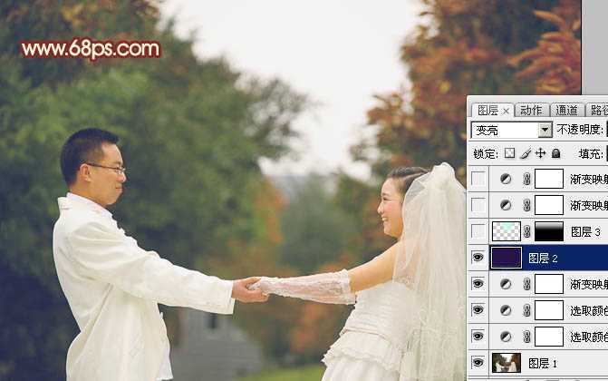 ‘Photoshop将外景婚片调成温馨的淡红色‘