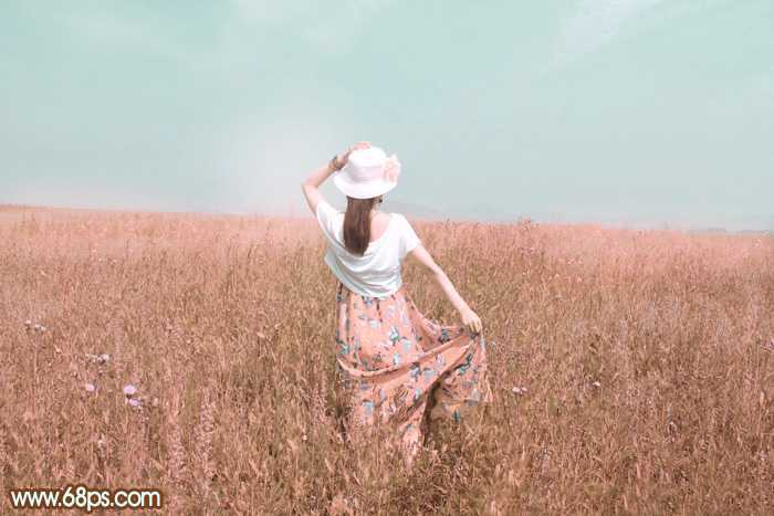‘Photoshop为草原人物图片打造出韩系淡粉色‘