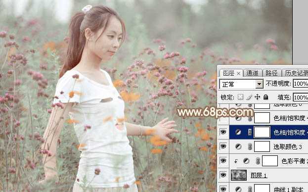 ‘Photoshop为花丛中的美女加上甜美的淡粉色‘