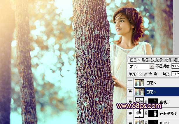 ‘Photoshop为树林人物图片调制出灿烂的青黄阳光色效果‘