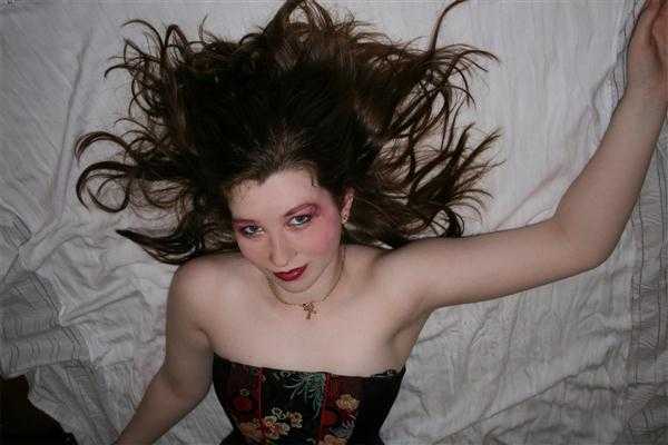 ‘Photoshop扣除复杂背景中的发丝‘