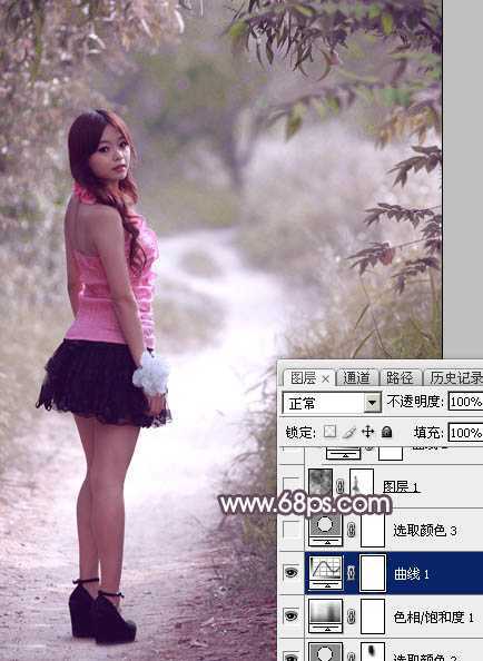‘Photoshop为树林人物图片打造梦幻的淡调蓝紫色‘