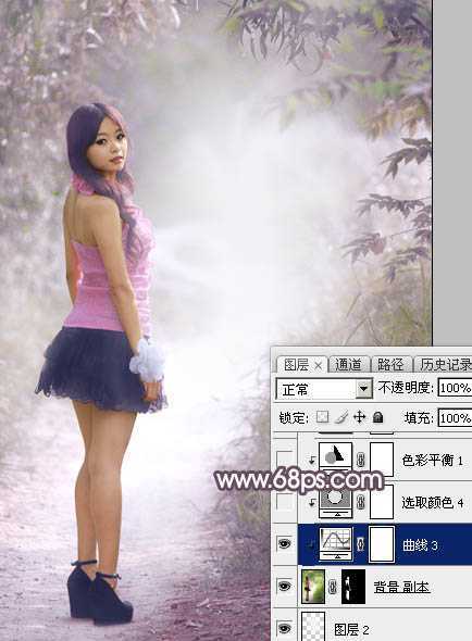 ‘Photoshop为树林人物图片打造梦幻的淡调蓝紫色‘
