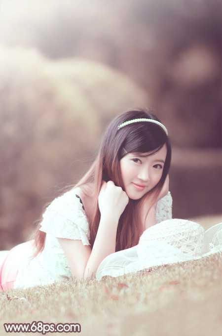 ‘Photoshop打造柔和的古典红褐色外景美女图片‘