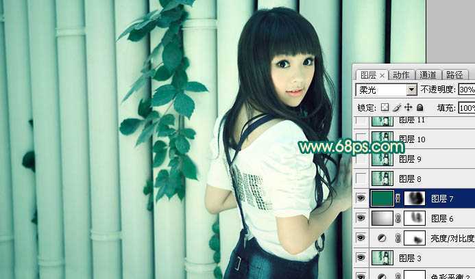 ‘Photoshop将美女图片调出淡淡的古典青色调‘