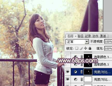 ‘Photoshop将景区人物图片调制出淡淡的蓝黄秋季色‘