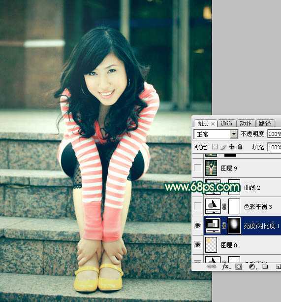 ‘Photoshop将人物图片调出柔美的暗青色‘