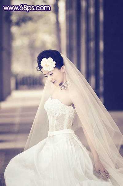 ‘Photoshop制作古典暗蓝色外景美女婚片‘