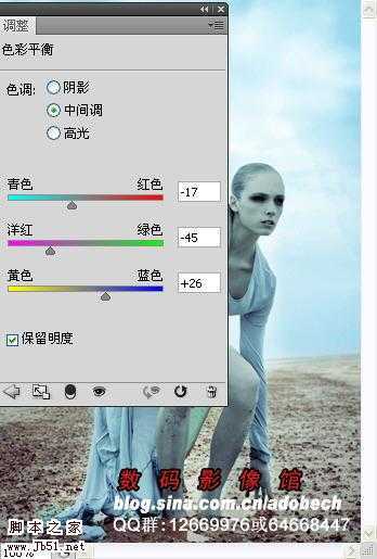 ‘photoshop合成及调出时尚淡青色的沙滩外景‘