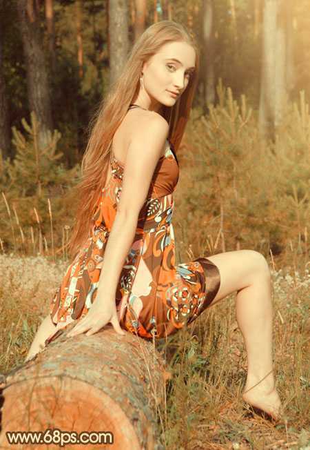 ‘Photoshop将树林美女图片调成淡淡的橙色调‘