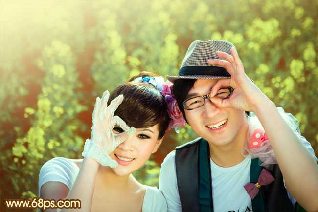 ‘Photoshop将外景情侣图片调制出温馨柔美的淡黄色‘