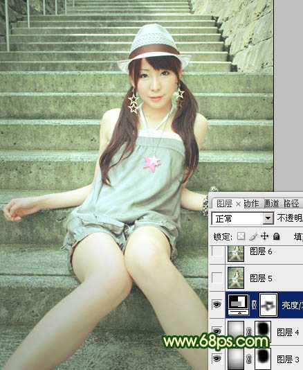 ‘Photoshop将外景人物图片调成甜美的暗绿色‘