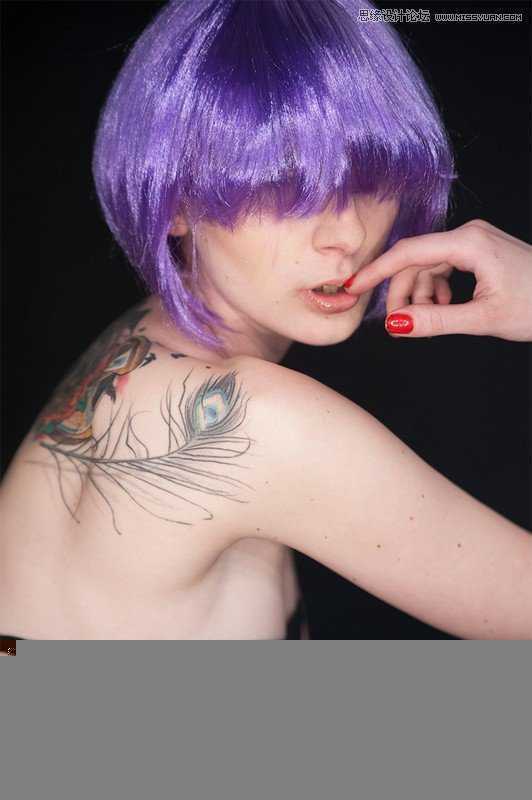 ‘Photoshop调出欧美人像模特金属质感的完美肤色效果‘