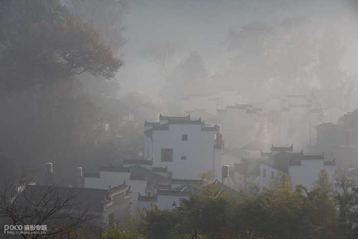 ‘ps利用外挂滤镜打造大气的秋季风景大片‘