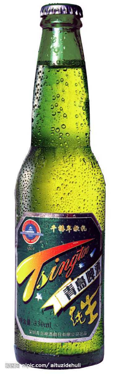 ‘PS合成夏日冰爽炫酷的青岛啤酒广告海报‘