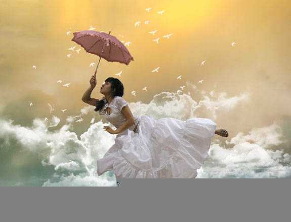 ‘photoshop经典合成海边带伞飞翔的仙女‘