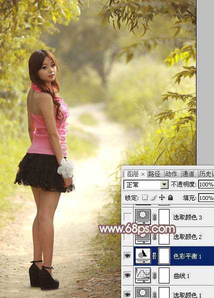 ‘Photoshop为树林小路上的美女调制出唯美的秋季淡暖色‘