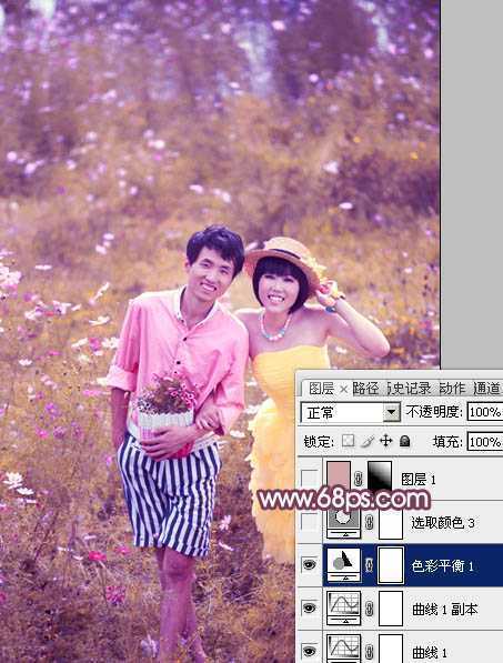 ‘Photoshop为草地情侣调制出朦胧的粉紫色‘