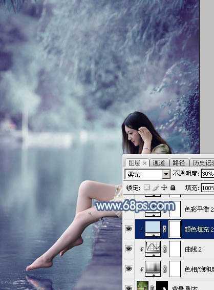 ‘Photoshop打造出唯美的秋季青蓝色塘边的美女图片‘