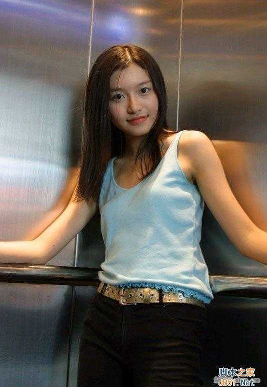 ps给照片中的美女换衣服花色教程