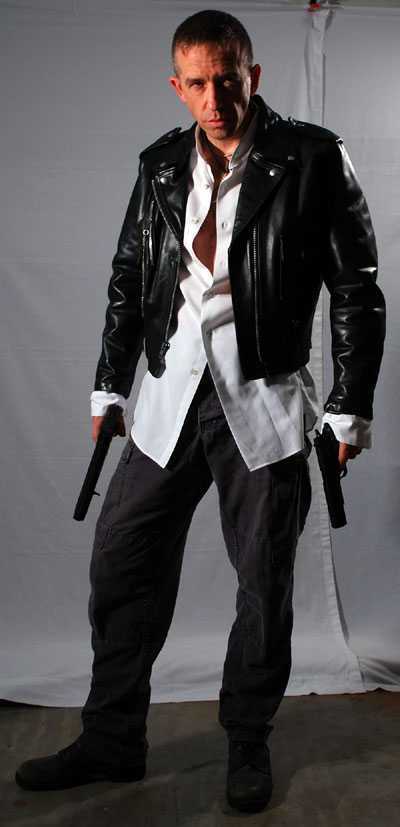 ‘Photoshop制作超酷的枪战片电影海报教程‘