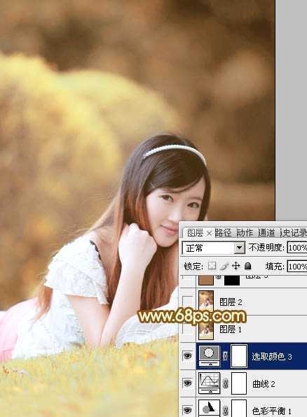 ‘Photoshop将趴在草地上的可爱女孩加上甜美的秋季黄褐色‘