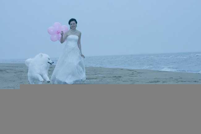 ‘photoshop为偏暗偏灰的海滩风景照调出明媚的初夏效果‘
